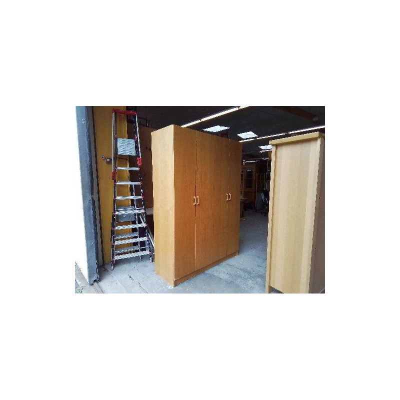 ARMOIRE 4 PORTES 