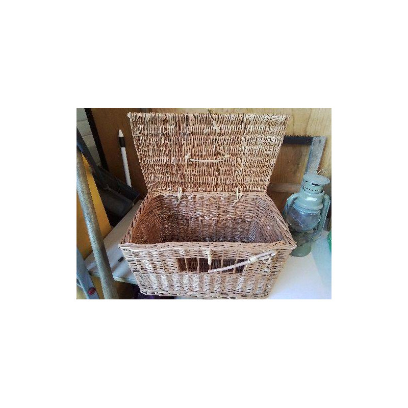 PANIER EN ROTIN 
