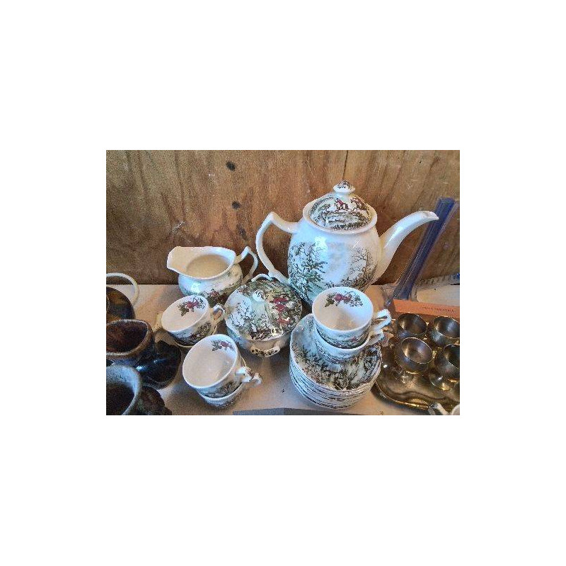 SERVICE EN PORCELAINE 