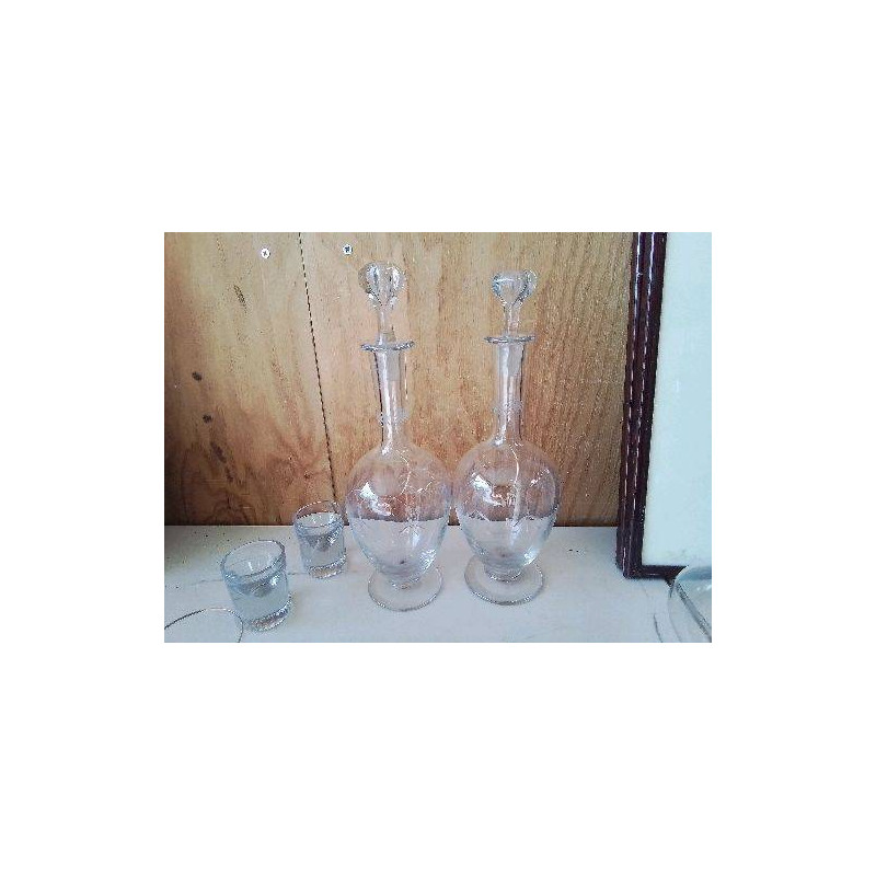 CARAFE EN CRISTAL CISELÉ 