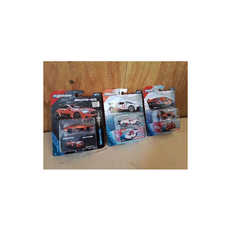 VOITURE MAJORETTE 