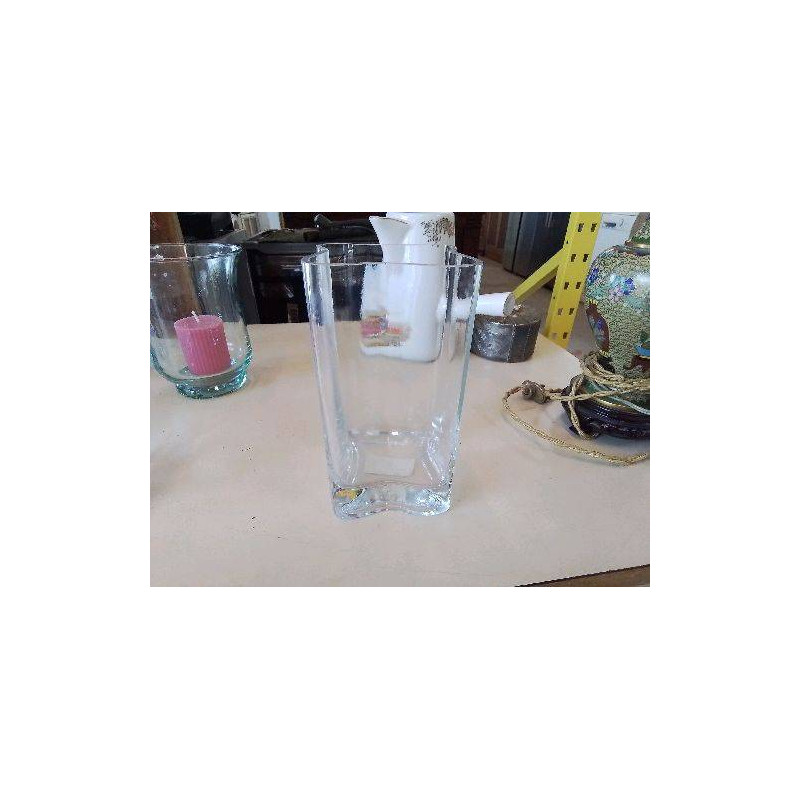 VASE EN VERRE 