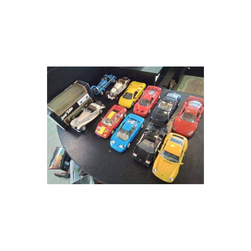 VOITURE 1/18 EME