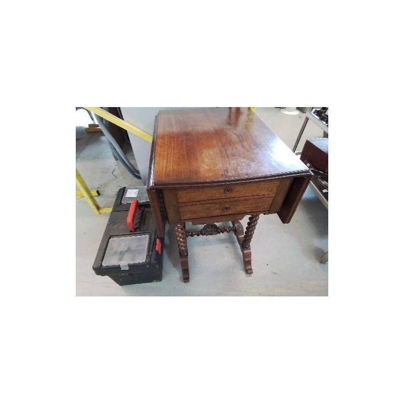 TABLE D’APPOINT