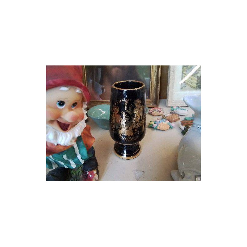 VASE STYLE GREC