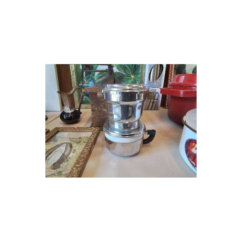 PETITE CAFETIERE 