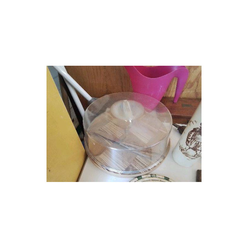 CLOCHE AVEC SON COUTEAU 