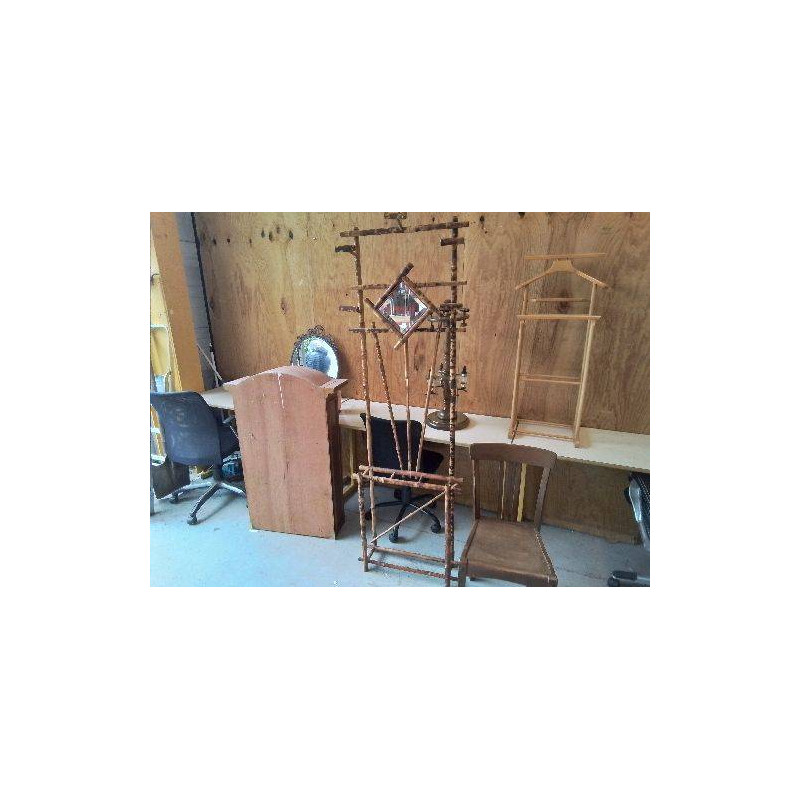VESTIAIRE EN BAMBOO 