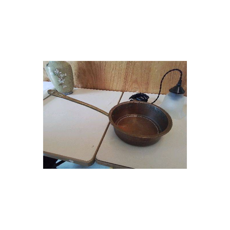 PETITE CASSEROLE EN CUIVRE