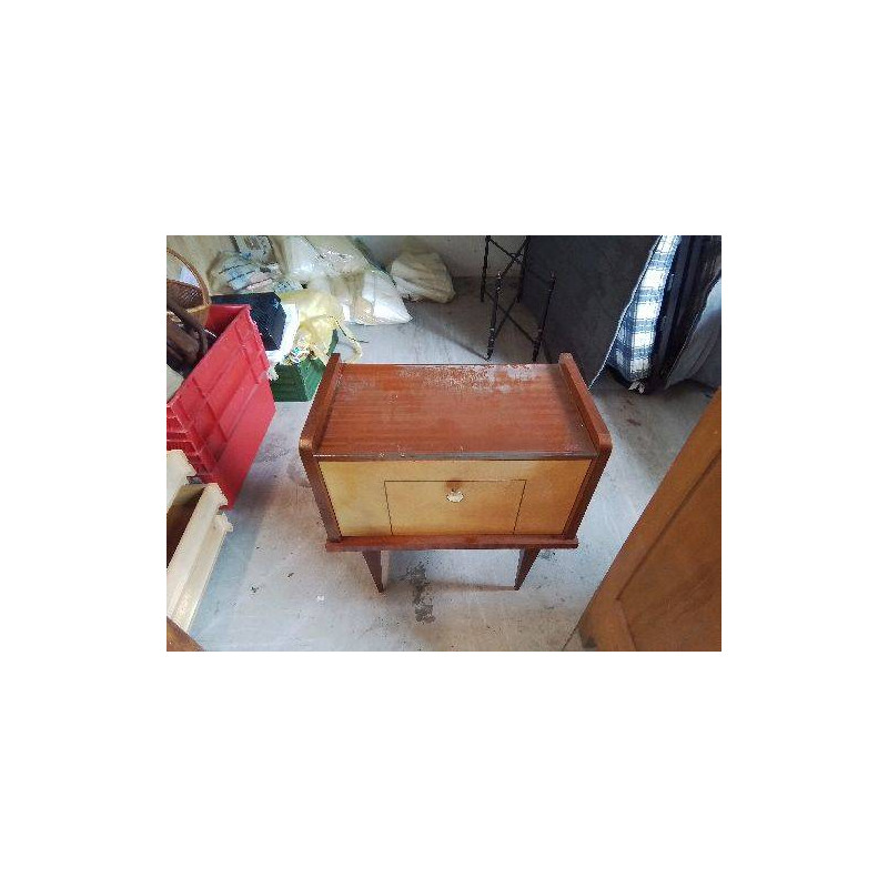 CHEVET PLATEAU EN VERRE 