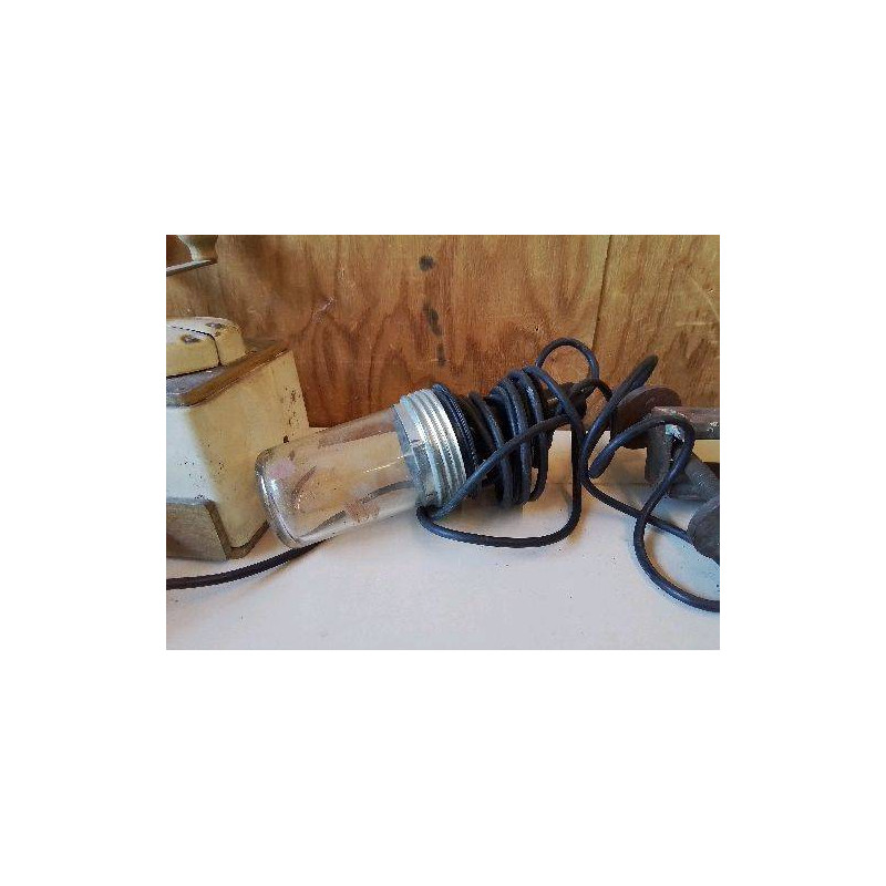 LAMPE DE TRAVAIL 