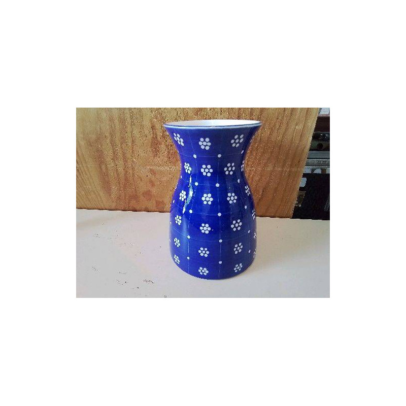VASE EN PORCELAINE 