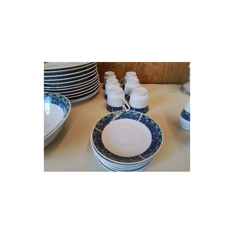 TASSE ET SOUCOUPE MOTIF FLEURS BLEU 