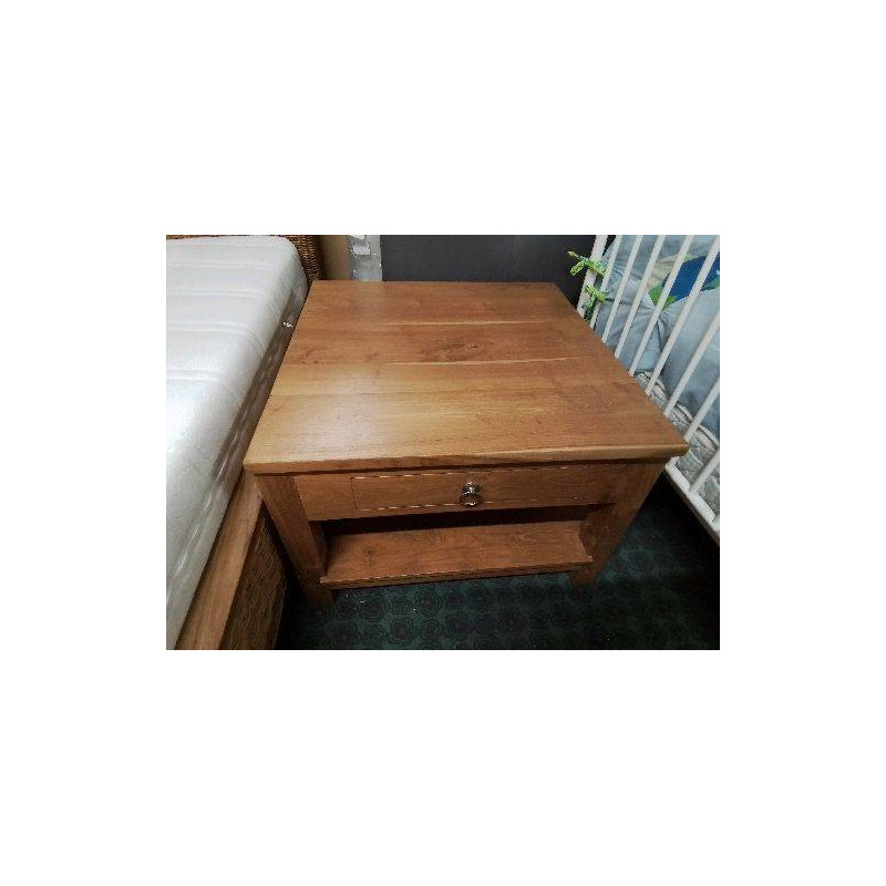 TABLE DE CHEVET