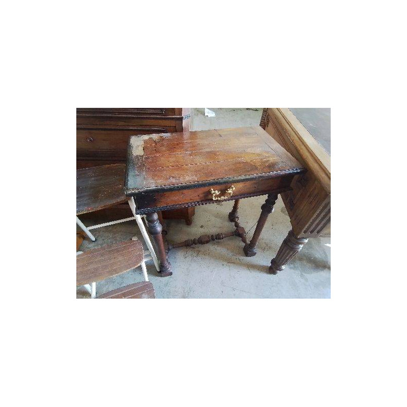 PETITE TABLE D’APPOINT