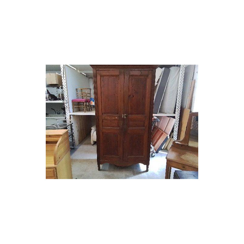 ARMOIRE EN PIN