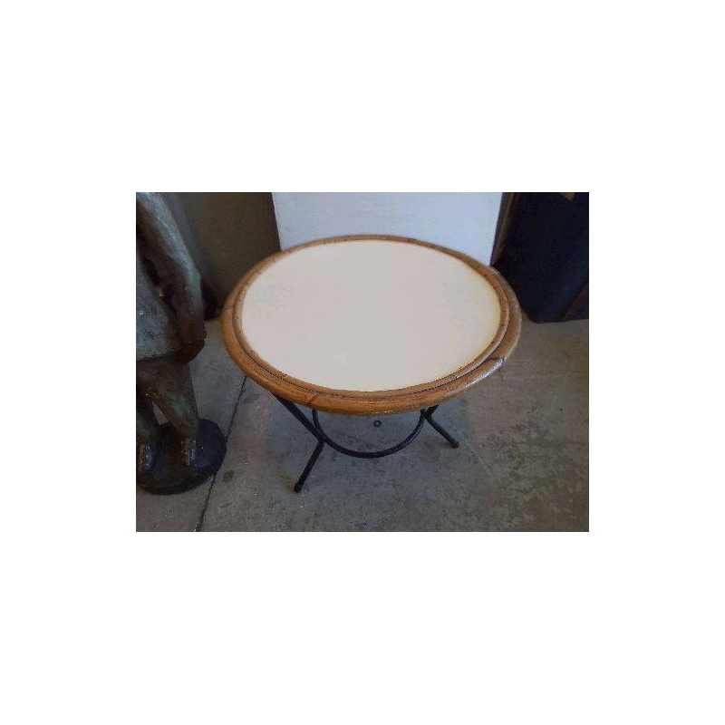 TABLE BASSE PIED EN FER 
