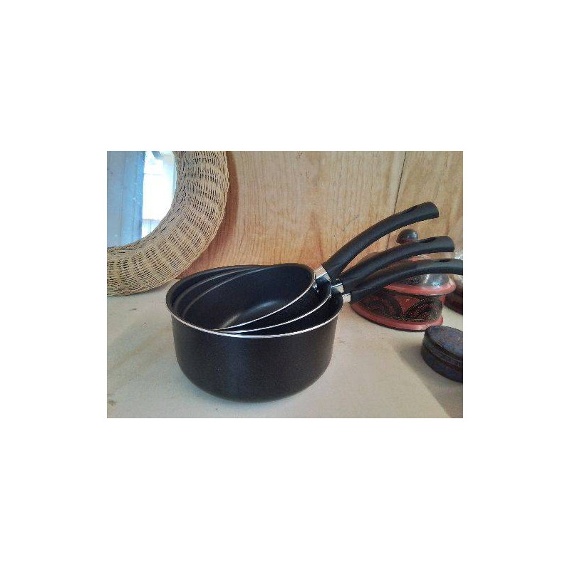 LOT DE 3 CASSEROLES NOIRES 