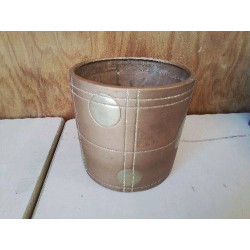 CACHE POT