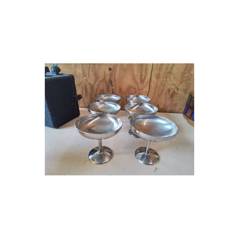 COUPES EN INOX 