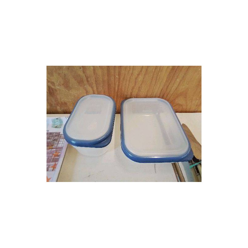 TUPPERWARE 