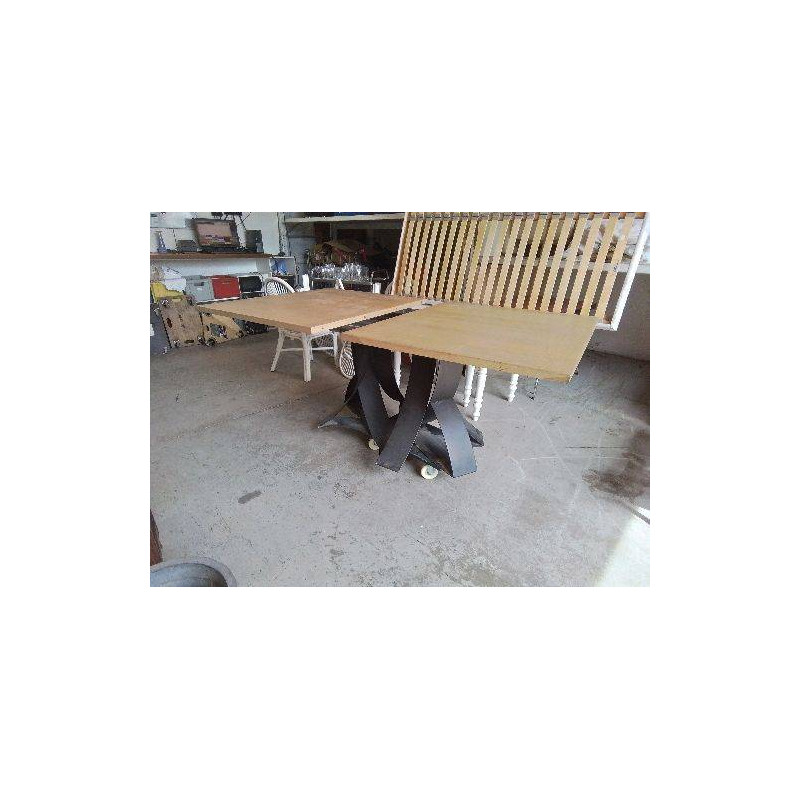 GRANDE TABLE DE SALLE A MA GER DESIGN CONTEMPORAIN