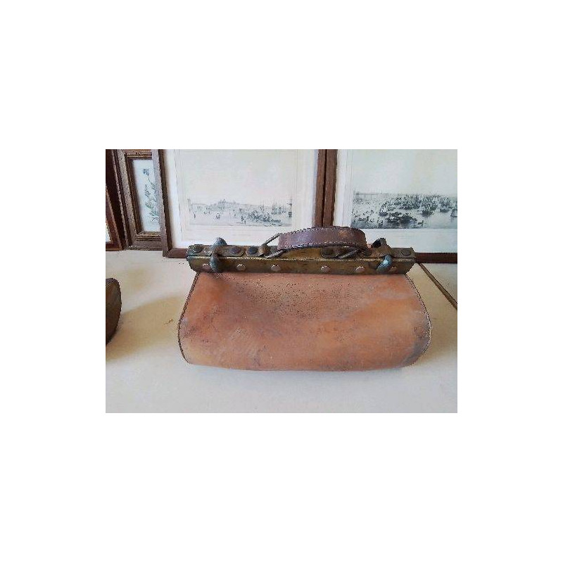 SACOCHE EN CUIR