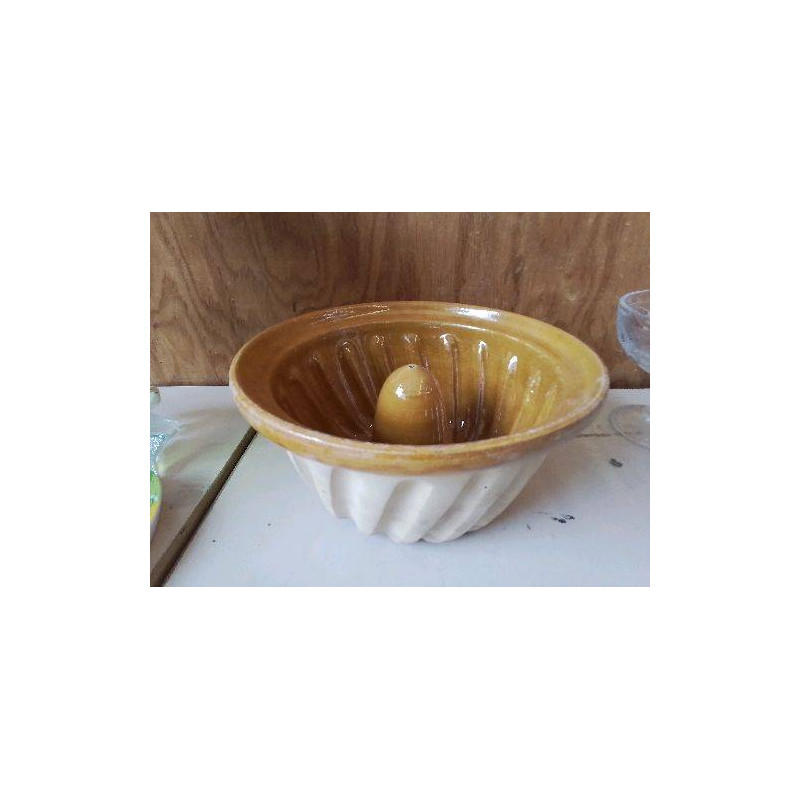MOULE A KOUGLOF
