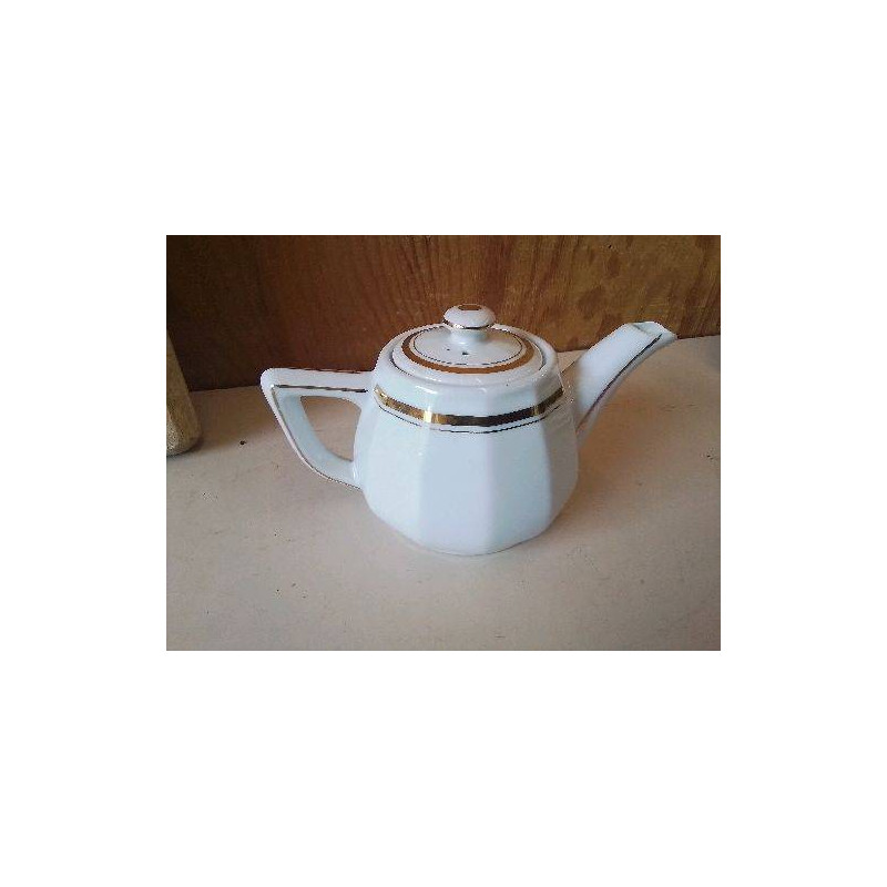 THÉIÈRE EN PORCELAINE 