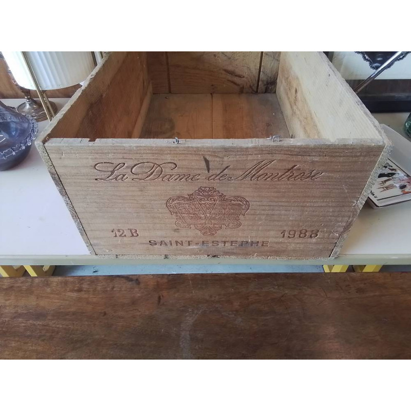 CAISSE A VIN ST ESTEPHE 