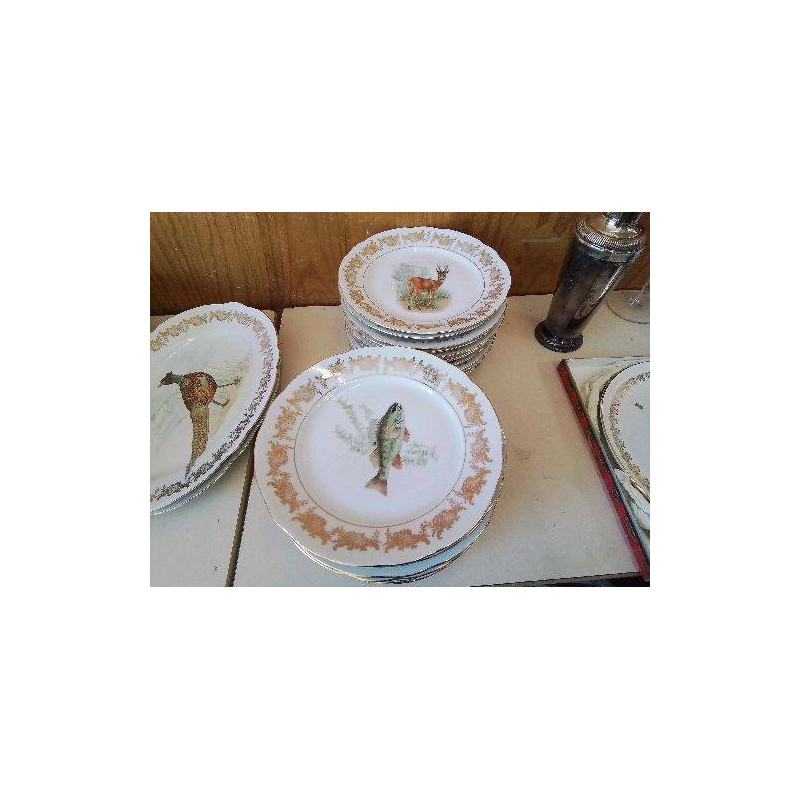 LOT DE 6 ASSIETTES PLATES MOTIF CHASSE PÈCHE BORDURE DORÉ 