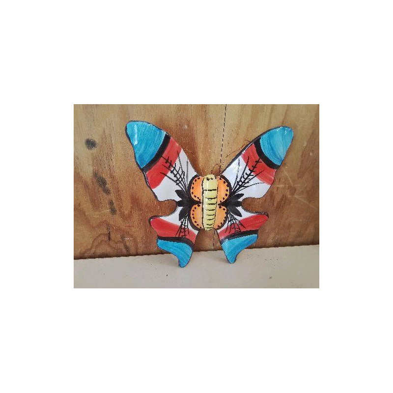 PAPILLON EN PORCELAINE