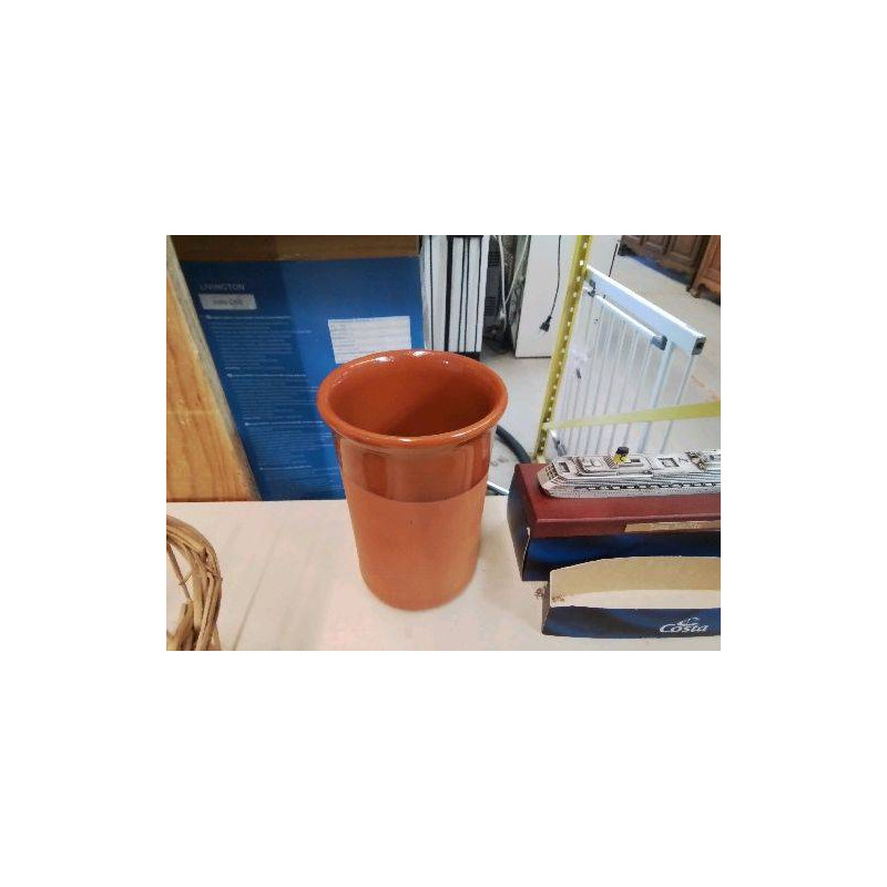 CACHE POT EN TERRE CUITE 