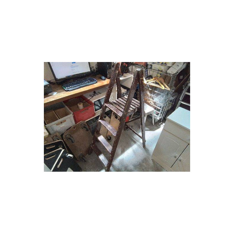 ESCABEAU EN BOIS 4 MARCHES 