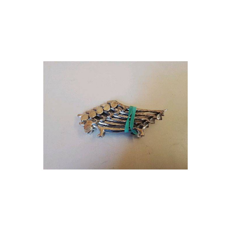 LOT DE 6 REPOSE COUTEAU TECKEL EN METAL ARGENTÉ 