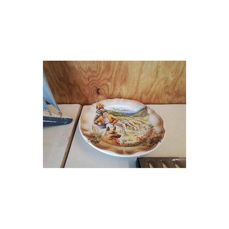 ASSIETTE DECORATIVE 