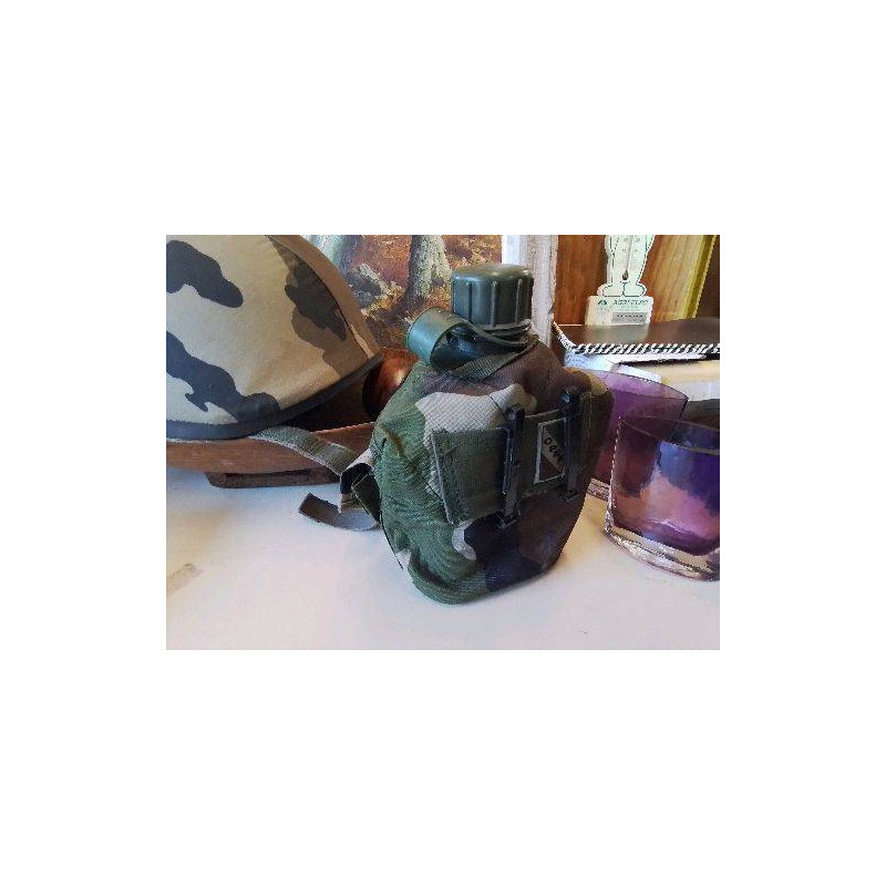 GOURDE MILITAIRE 