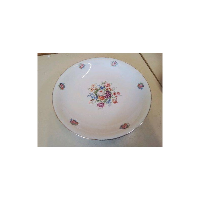 PLAT EN PORCELAINE 