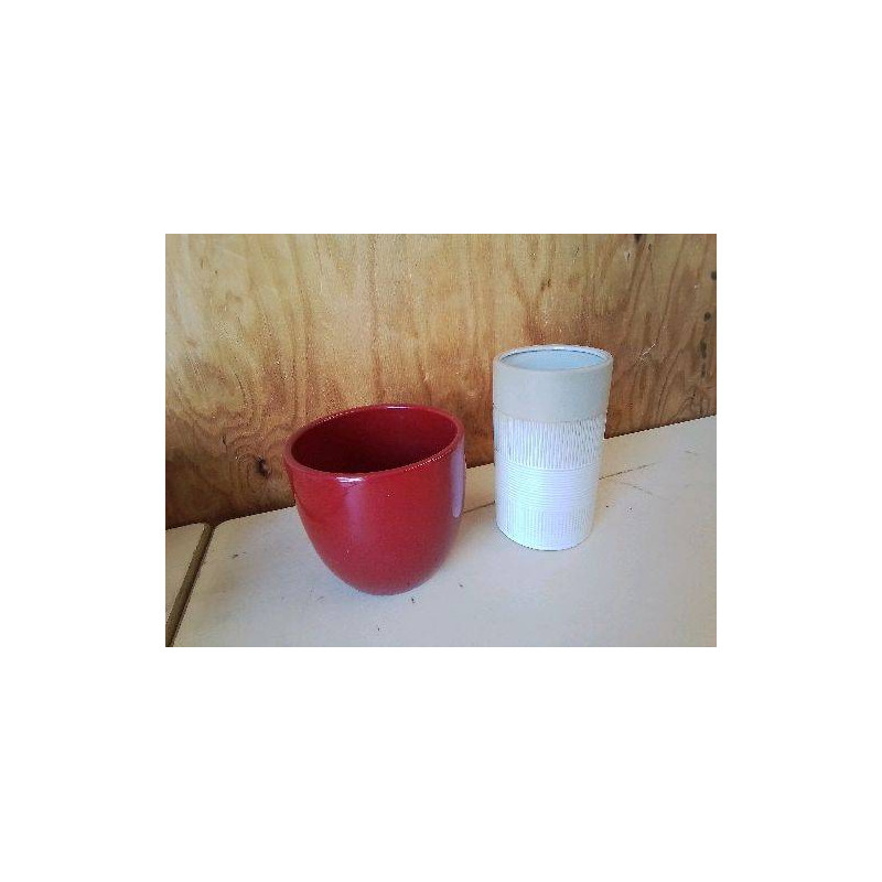POT EN CERAMIQUE 
