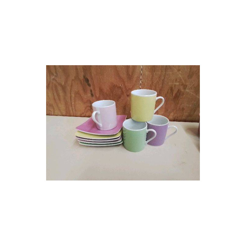LOT DE 5 TASSES A CAFÉ 