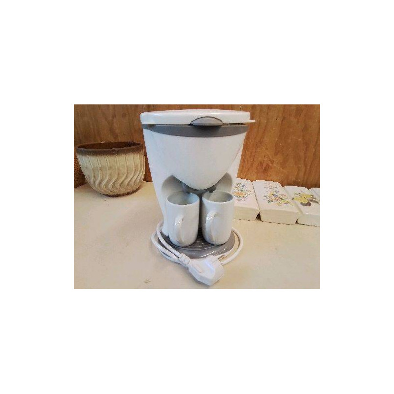 CAFETIERE  CAFE