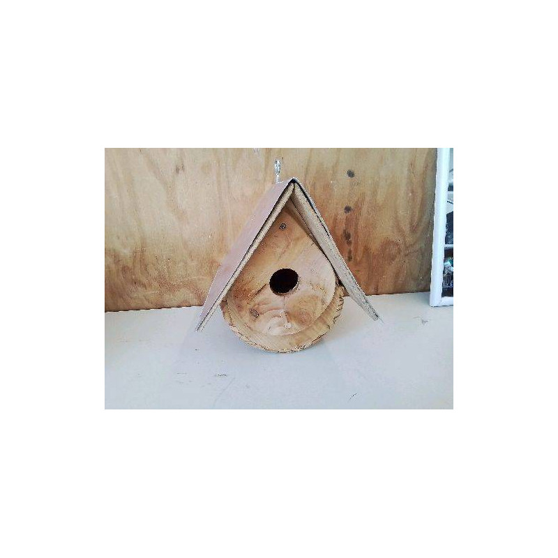 CABANE A OISEAUX 