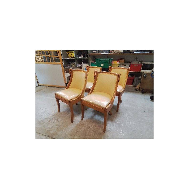 CHAISE COL DE CYGNE