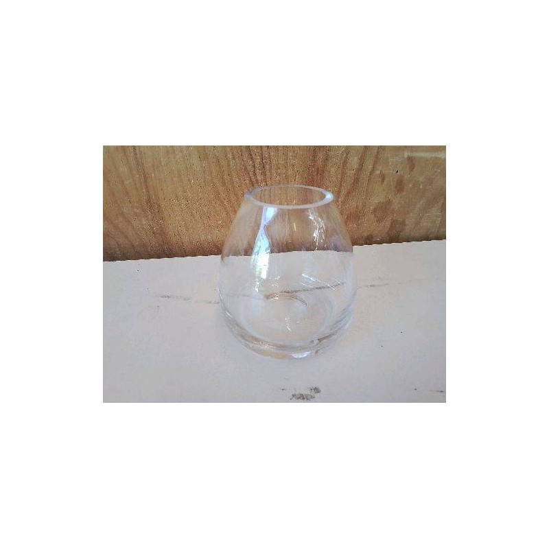 VASE EN VERRE