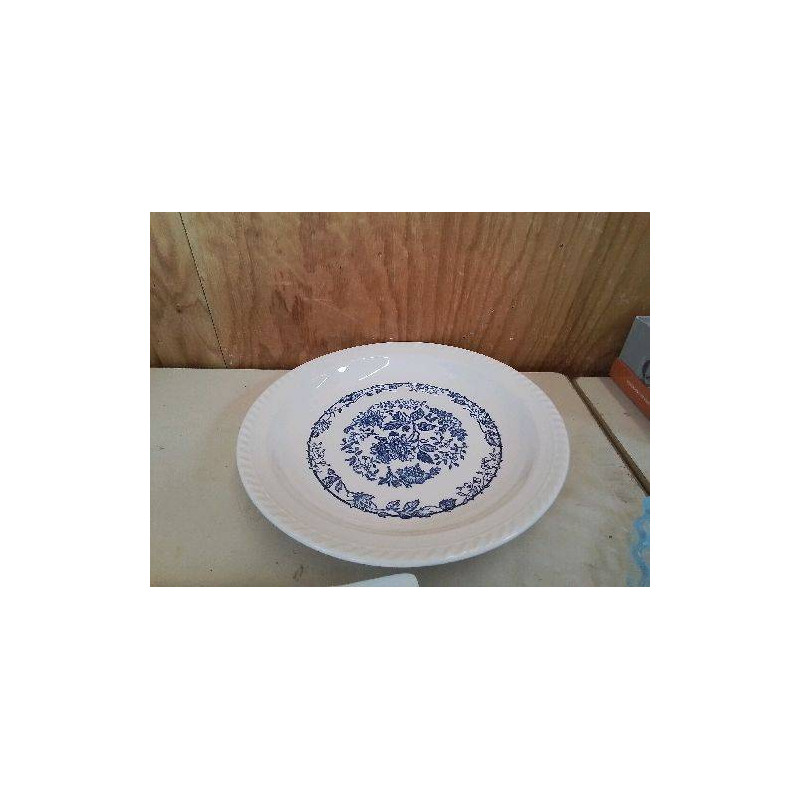 PLAT MOTIF FLORAL BLEU 