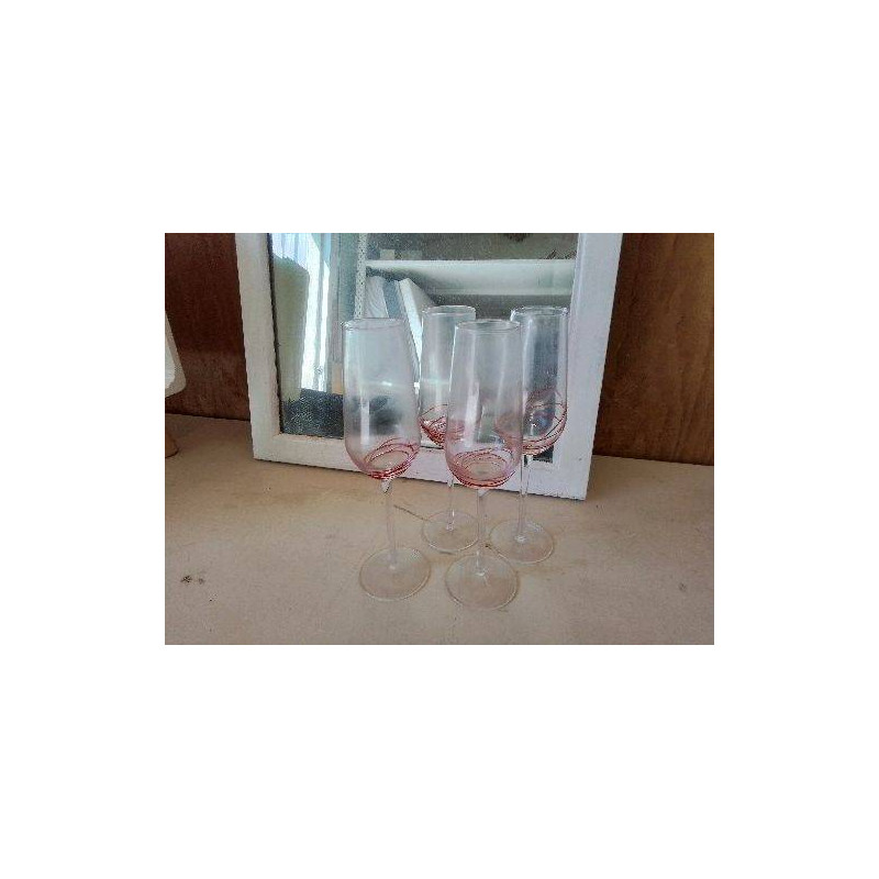 LOT DE 4 FLUTES 