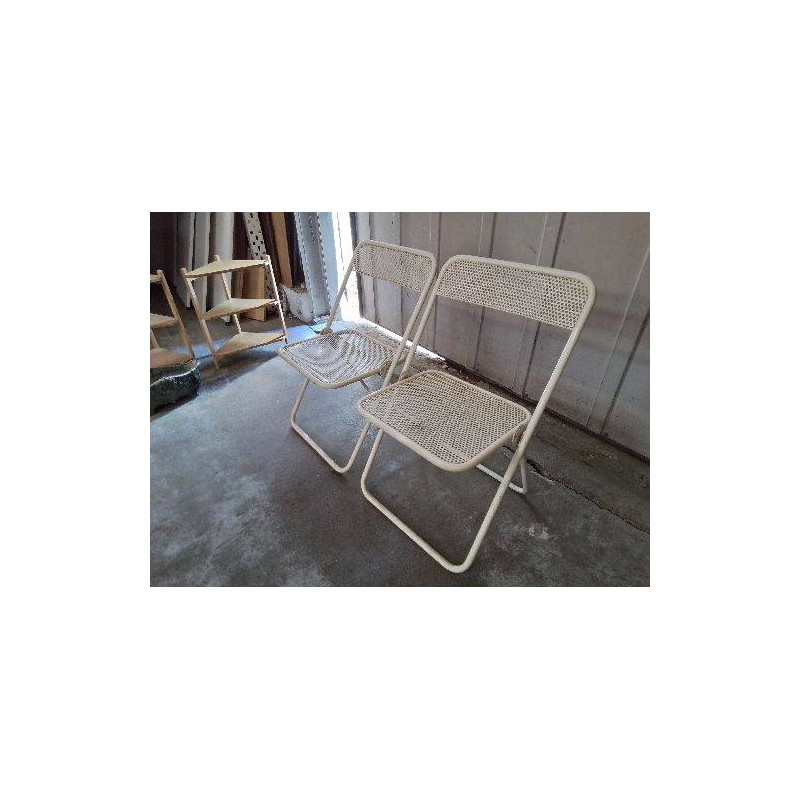 CHAISE PLIANTE EN METAL MICROPERFORÉE ANNEE 80