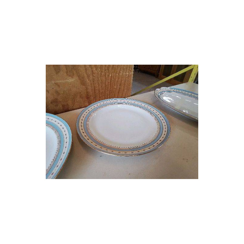 PLAT DE SERVICE 