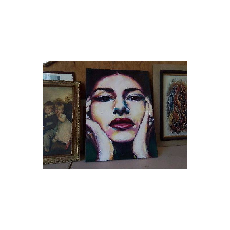 PORTRAIT DE FEMME MODERNE