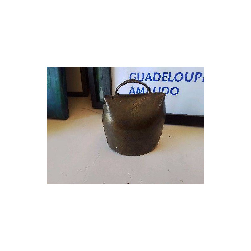 ANCIENNE CLOCHE A CHÈVRE 